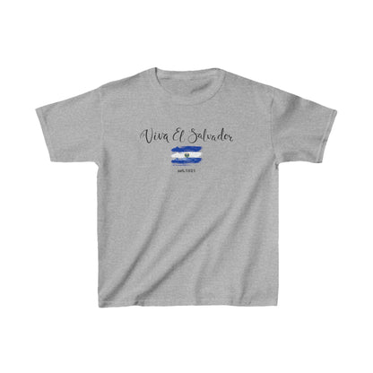 White baby tee with Viva El Salvador script, blue flag brushstroke, and 09.15.1821 date