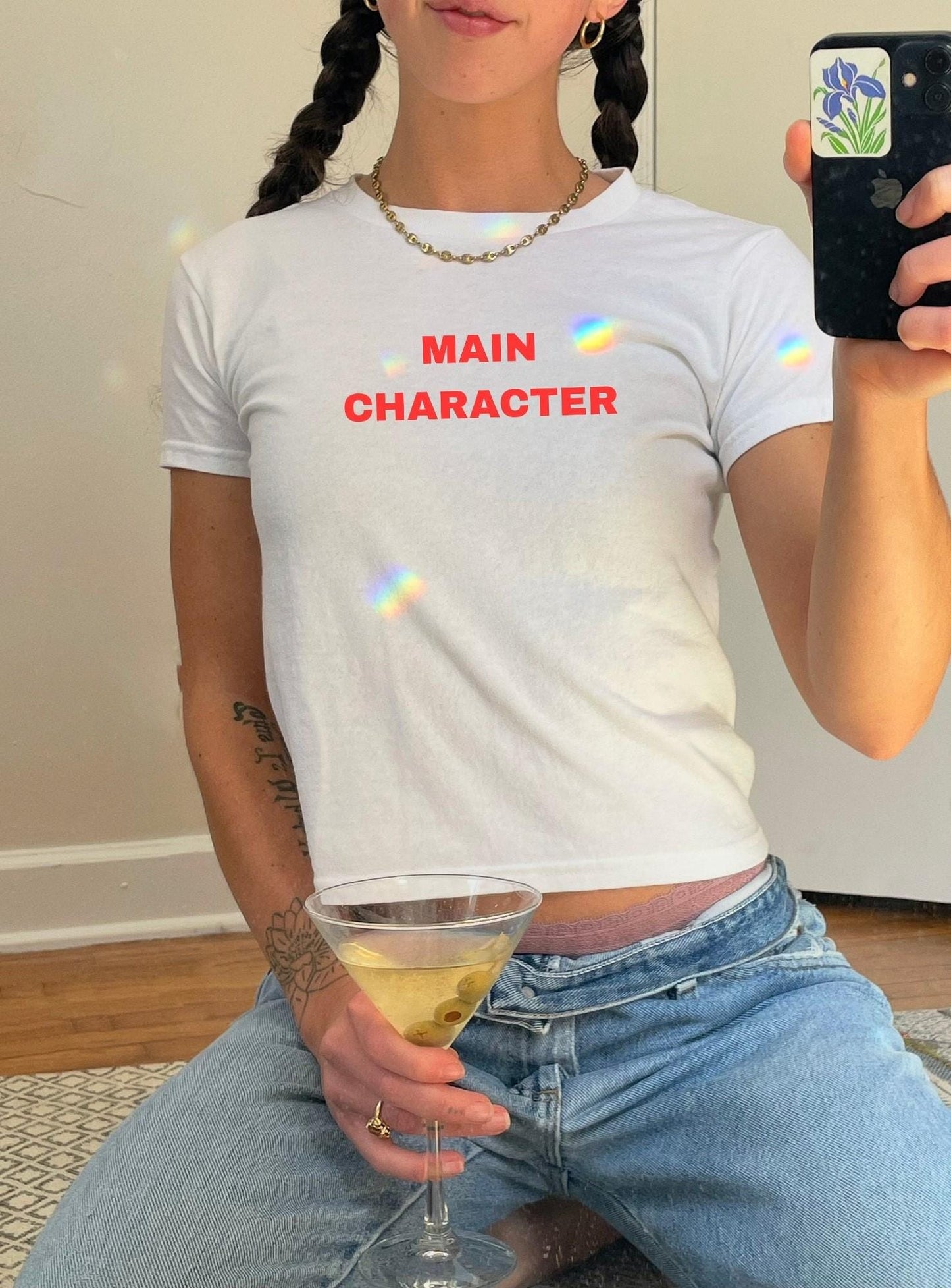 Main Character Baby Tee – Perfect for Those Who Own Every Room, Trending Y2K Aesthetic Graphic Print Tee