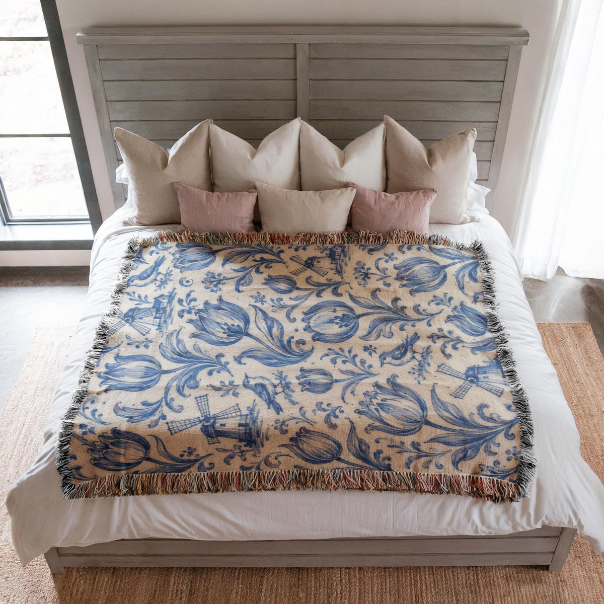 Delft Blue Tulip Woven Blanket