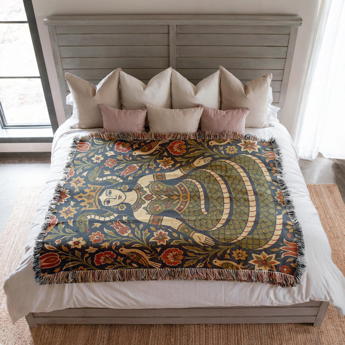 Shahmaran Woven Blanket