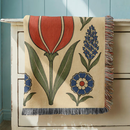 Tulip Woven Blanket