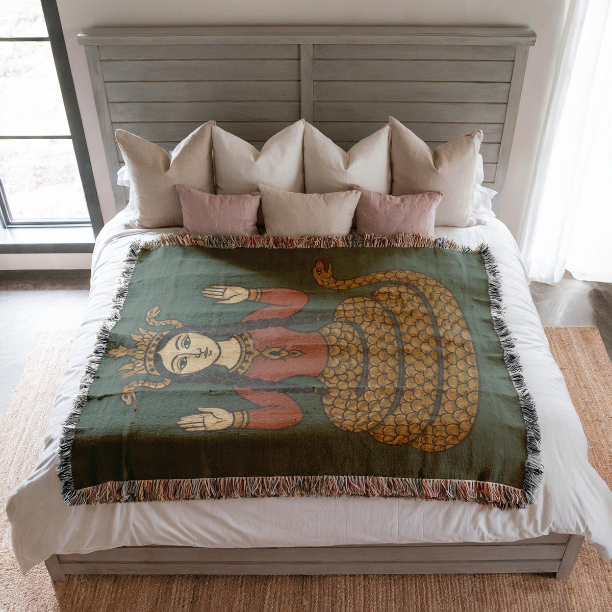 Shahmaran Woven Blanket