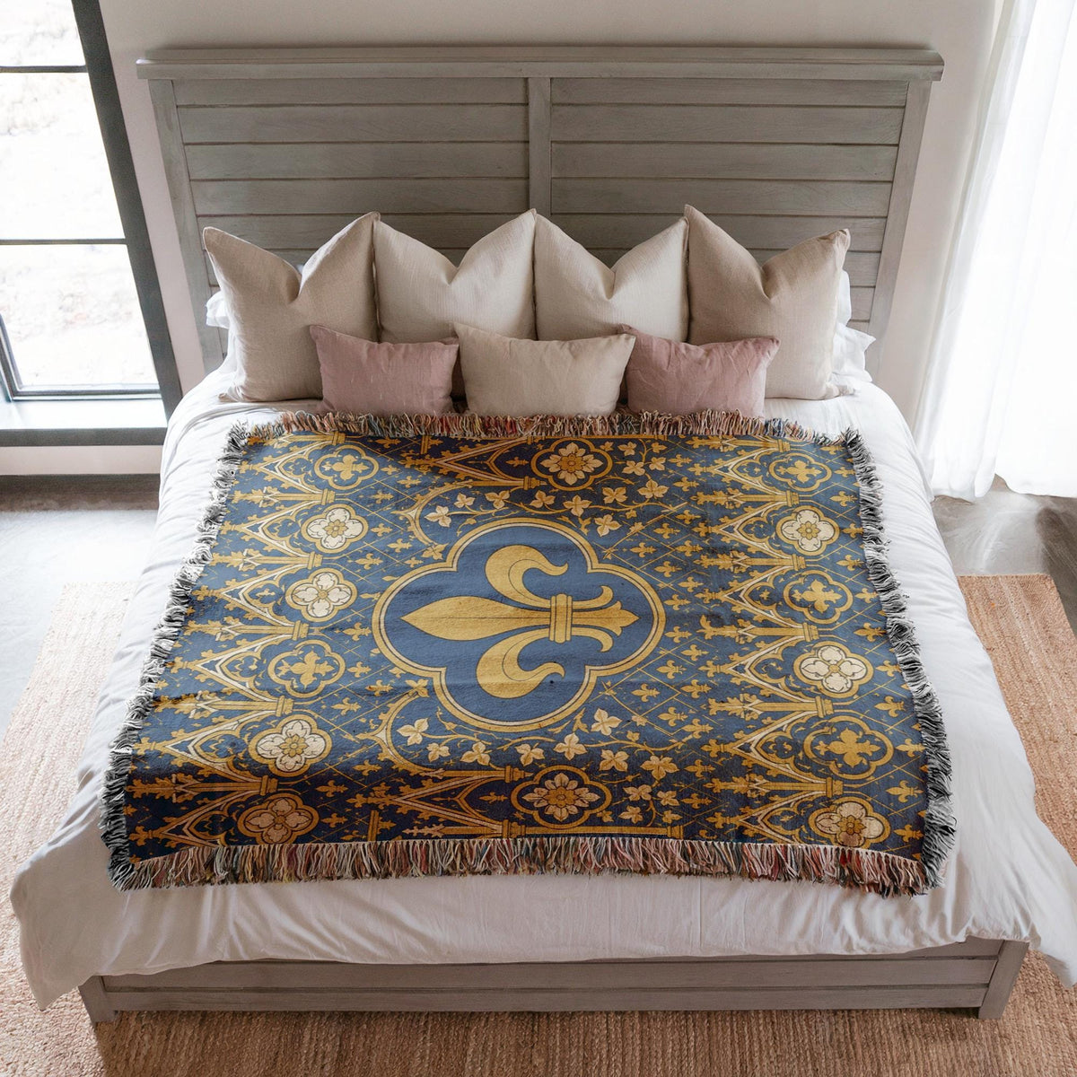 Fleur de Lis Woven Blanket